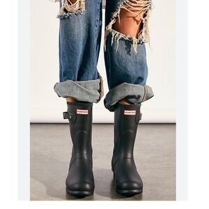 Hunter refined Back Strap boots in black Matte Size 10 NEW